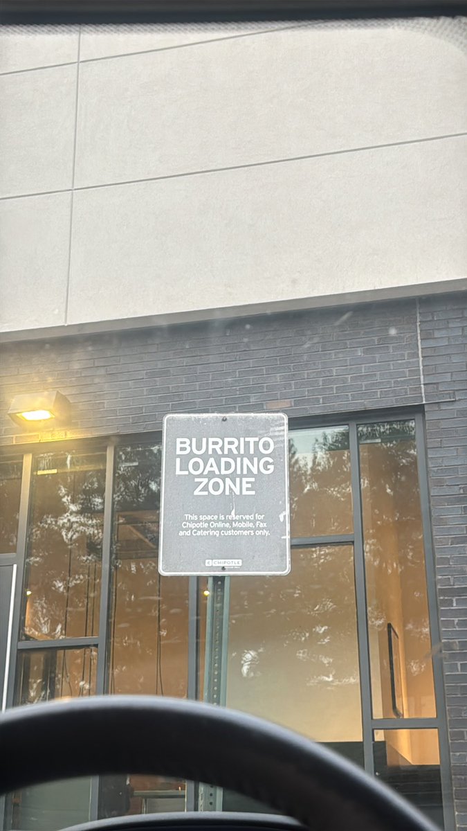 exi300's tweet photo. Hate parking at this shi. Couldn’t have came up with a more lamer name🤦🏿‍♂️ https://t.co/aFuniUWbWH