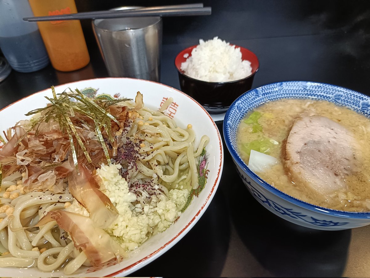 off816tennis's tweet photo. ハイパーファットン
新羽
限定梅茶漬け300g
にんにく
ごはん

どちゃくそぼえぼえうまうまごっちゃんまん😚 https://t.co/b1LWDppoe1
