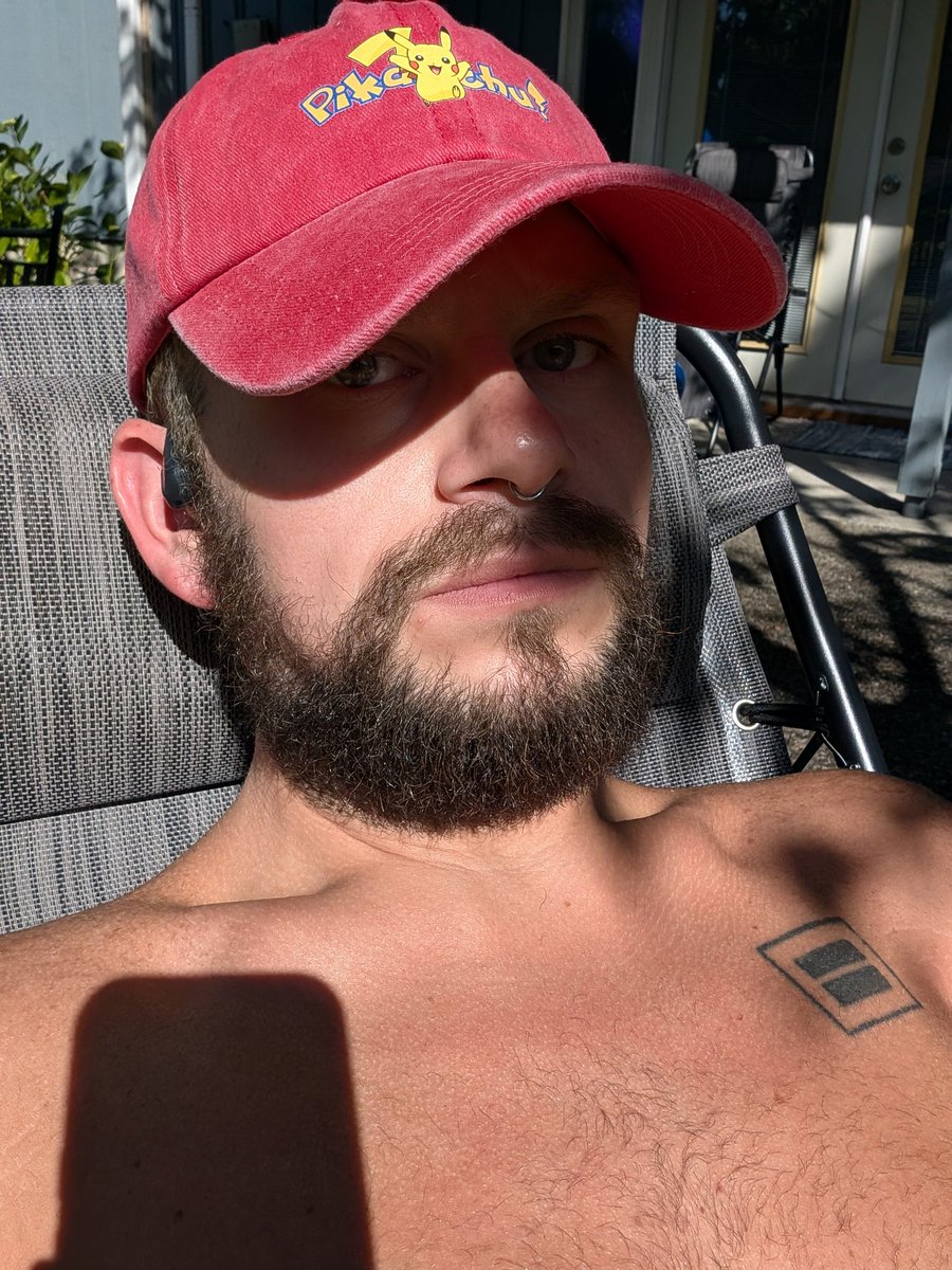 byesies_'s tweet photo. my saturday https://t.co/MIKdbgH5Of