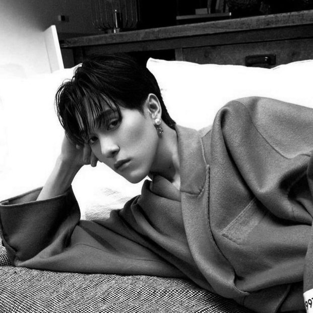 alaaffair's tweet photo. 𝚂𝚒𝚕𝚕𝚑𝚘𝚞𝚎𝚝𝚝𝚎 
— skynani AU

Chapter XI :
𝙇𝙖𝙨𝙩 𝙘𝙝𝙖𝙣𝙘𝙚, 𝙢𝙖𝙮𝙗𝙚? https://t.co/7Gi5IB5JXd