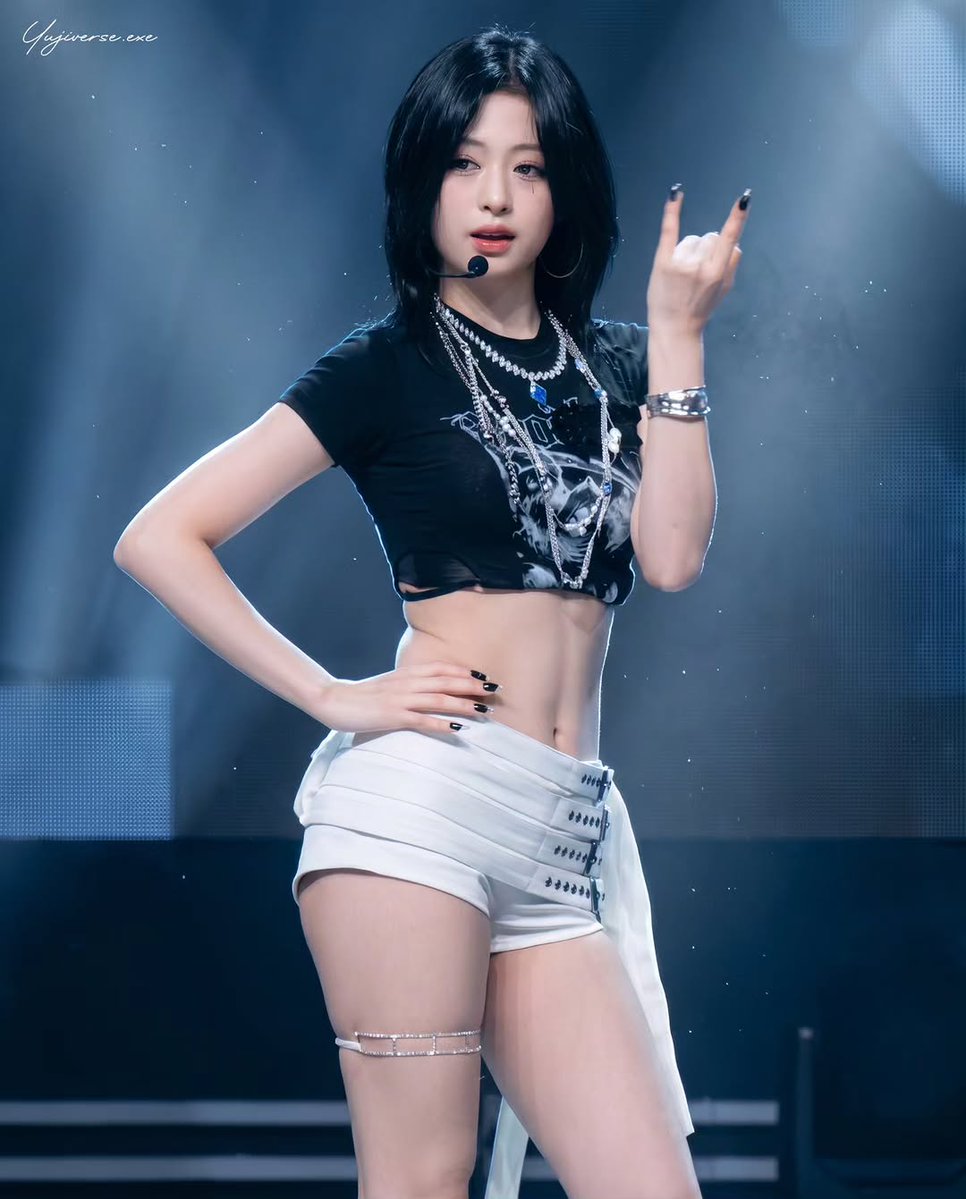 MONSTIEZNapo's tweet photo. Ahyeonnnnnn!!!!!
Absolutely gorgeous!!
😆😍🦋💖

Posted by ahyeons_babymonster
#YG #YGFAMILY #YGentertainment
#BABYMONSTER #Ruka #Pharita #Asa #Ahyeon #Rami #Rora #Chiquita @YGBABYMONSTER_ https://t.co/FsfaZyLn3v