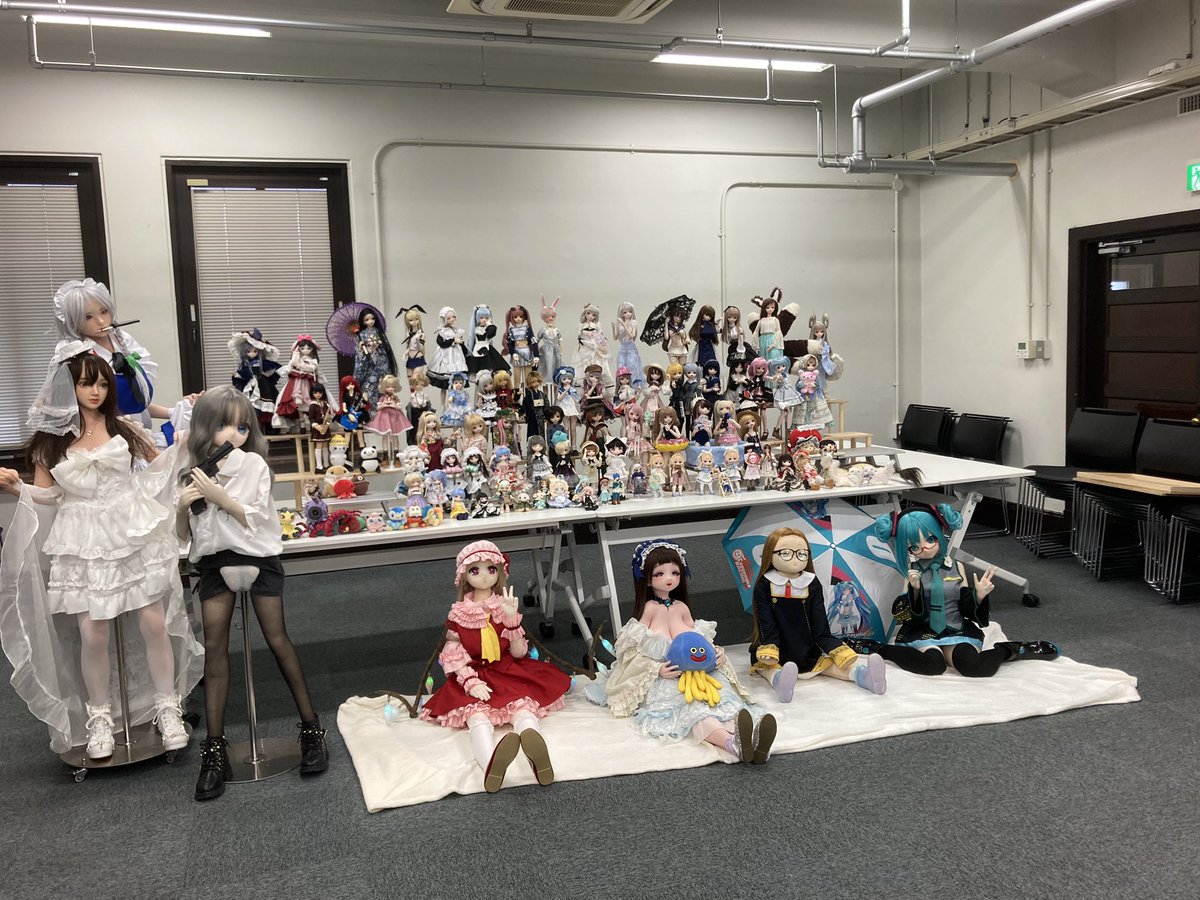 galzarZ's tweet photo. オフ会の集合写真。
主催様、参加されたオーナーの皆様、昨日はありがとうございました!
とても楽しい時間を過ごせてよかったです♪
#KDM02 https://t.co/YEDg1L4q8S