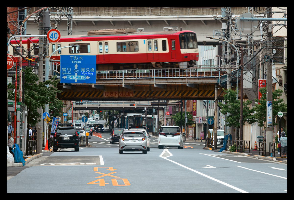 Knraho_'s tweet photo. 上野線に赤い電車。 https://t.co/l4IAgXqbZM