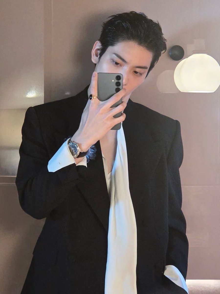 ʏᴜɪ tweet media