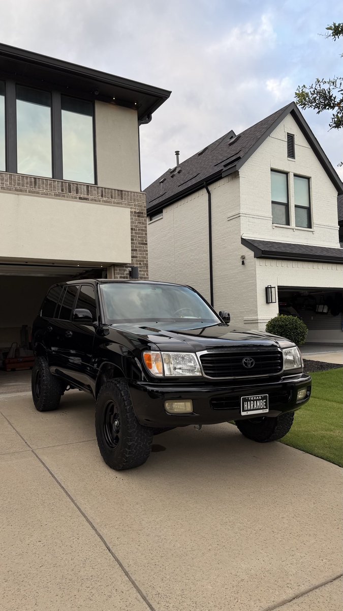 westchalk's tweet photo. @MuchMooler @TorqueNDrive @topcars_abuja @samy_wizy @SaniAminuMuham4 @iamhorlarboy08 @wayne_m159 @Just_Emma30 @automobilpirate @Isaac_Gotit 1/4 of the way there! https://t.co/bG0nWrNhvJ