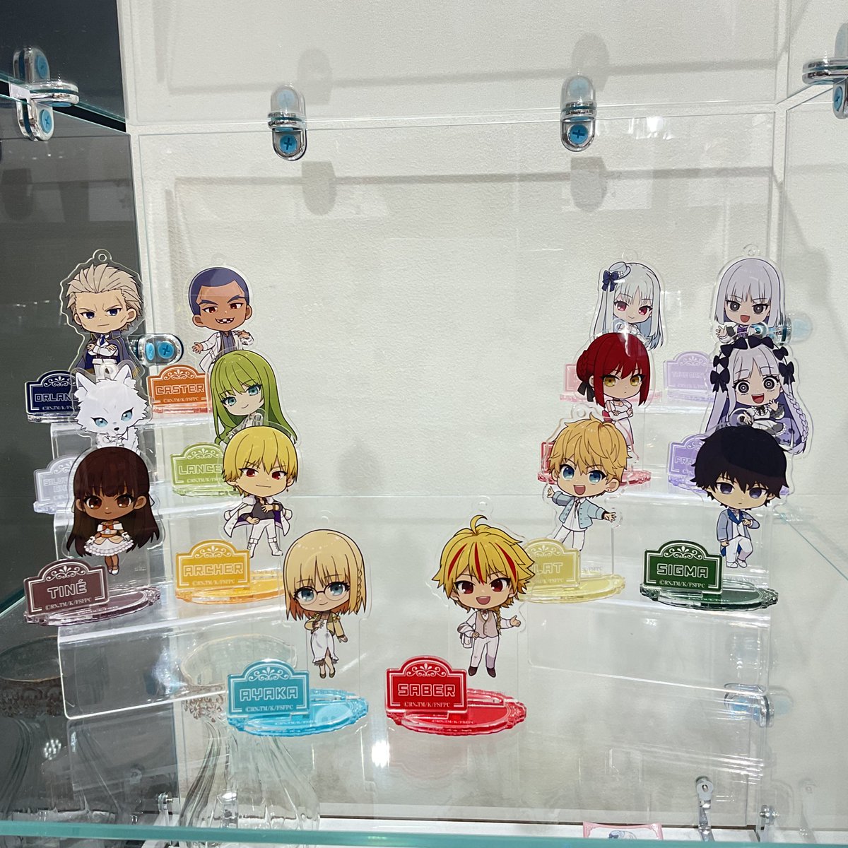 eternorecit's tweet photo. おはようございます☀
本日も『Fate/strange Fake』POP UP STORE オープンしております🥳

店頭のパネルやショーケース展示などは撮影可能となっています✨
ご来店の際にはぜひ撮影もお楽しみください📸
本日も新宿マルイアネックス6Fにてお待ちしております🙌 https://t.co/mHsrK0De5E