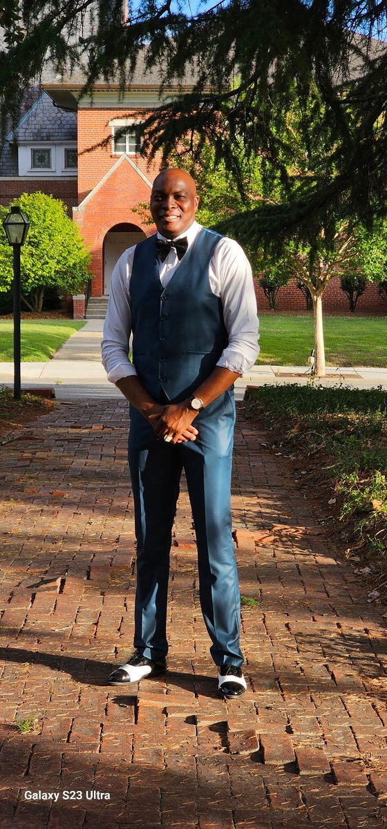 lecarya's tweet photo. Today was a great day! 🫶🏽🩵💙 Wedding reception ready! https://t.co/aXoUBhcKjZ