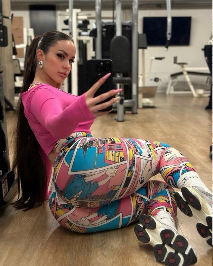 goddesScam234's tweet photo. Wʜʏ ᴀʀᴇ ʏᴏᴜ sᴏ ᴡᴇᴀᴋ ғᴏʀ sᴄᴀᴍᴀss? 😵‍💫

You should be ashamed of yourself jerking it to my humiliation 🤡 you are a weak mentally challenged scamtard, you are worthless so send me all your money now, dumb loser pig 😂

catfishfindom humanatm scamkink catfish findom https://t.co/ijvOtjRTOO