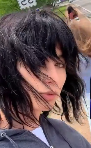 youmiyoumo's tweet photo. irl jax officially uses eyeliner I can die happy #tadc https://t.co/ApAYhQJ1Y9
