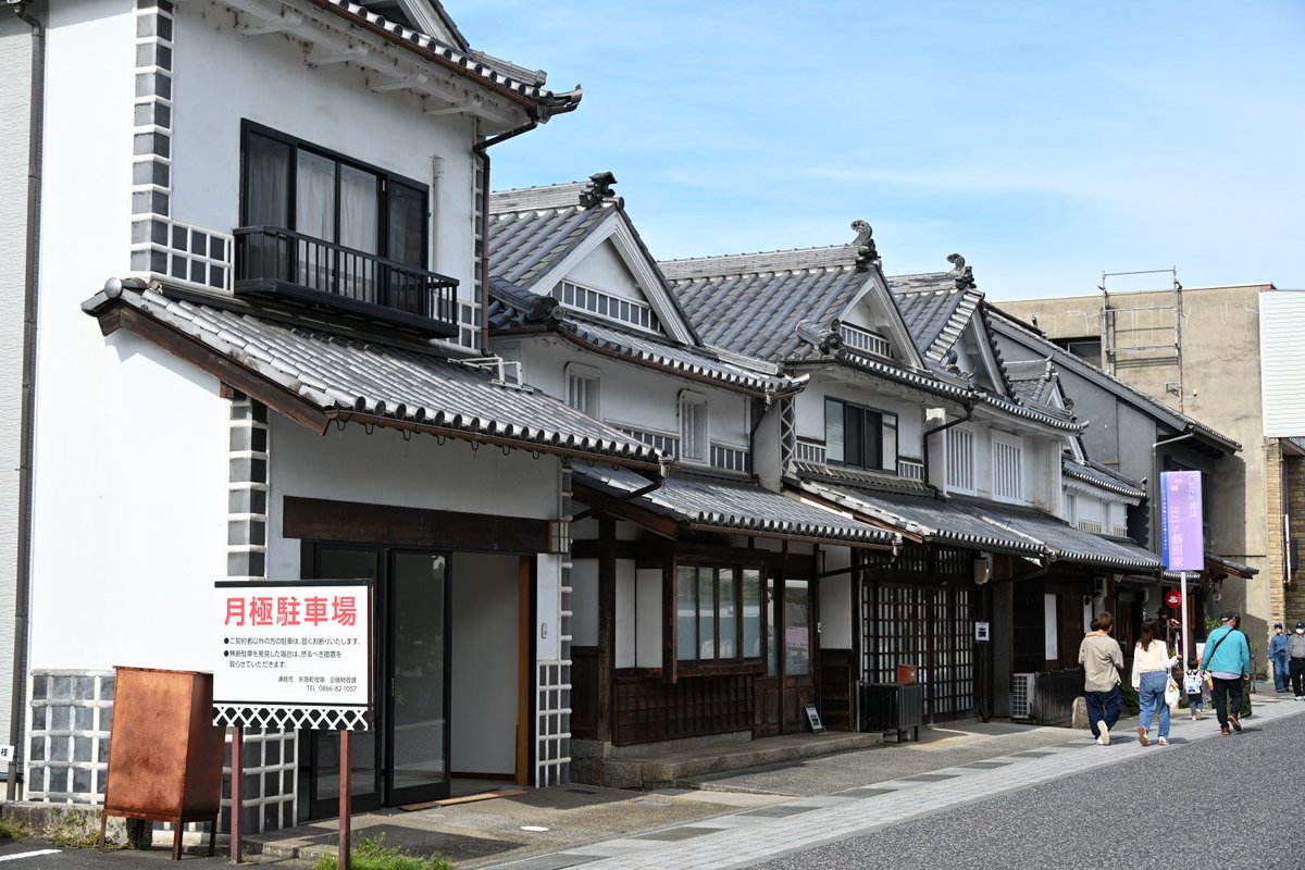 belfry2000's tweet photo. 矢掛町矢掛宿重要伝統的建造物群保存地区

地区内の観音寺の変わった鐘楼 https://t.co/crBI4kN9e2
