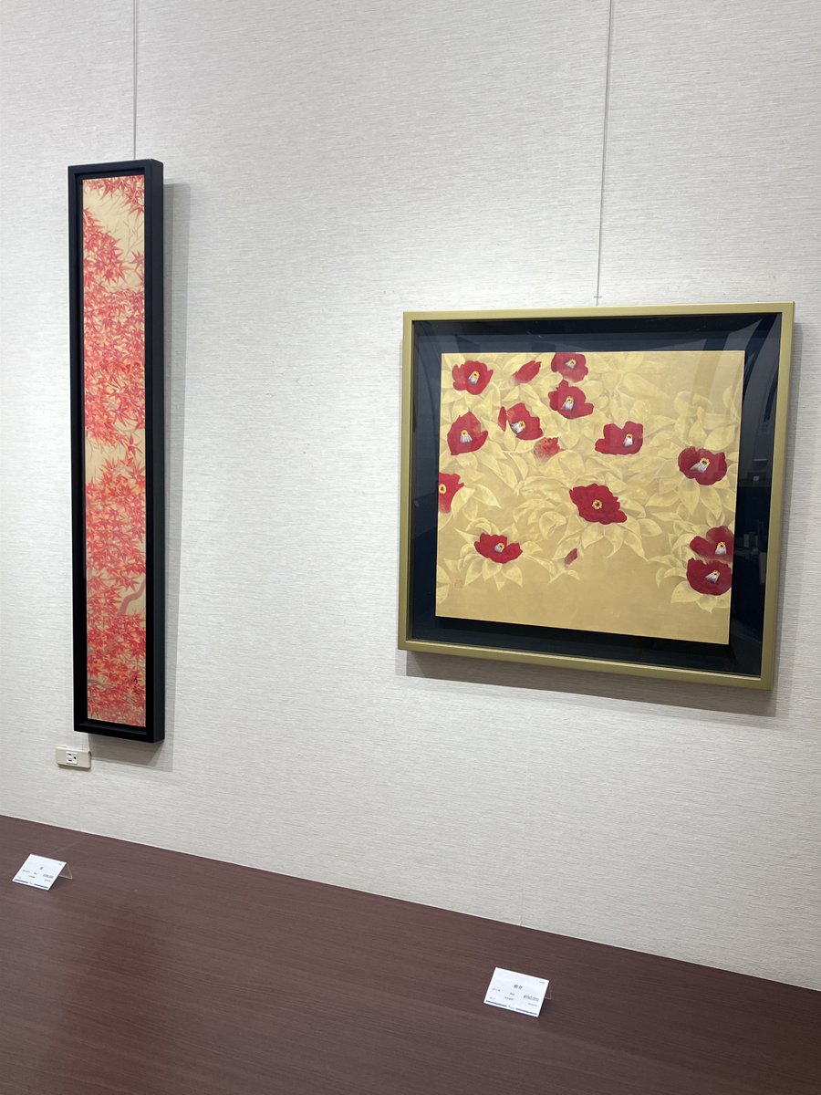 mayonakanoF's tweet photo. 神戸三宮で開催されてる松生春山人先生の個展。日本画の端正な技術、光や瞬間を捉えた風景に見惚れました。ご自身が表具店を営まれておられて、表具や額装のセンス、質の高さも素晴らしくて。作家の目線と、伝統職人の二つの視点をお伺いできて、とても勉強になりました。美しい時間。6/23まで！ https://t.co/MKlRcC0U3q