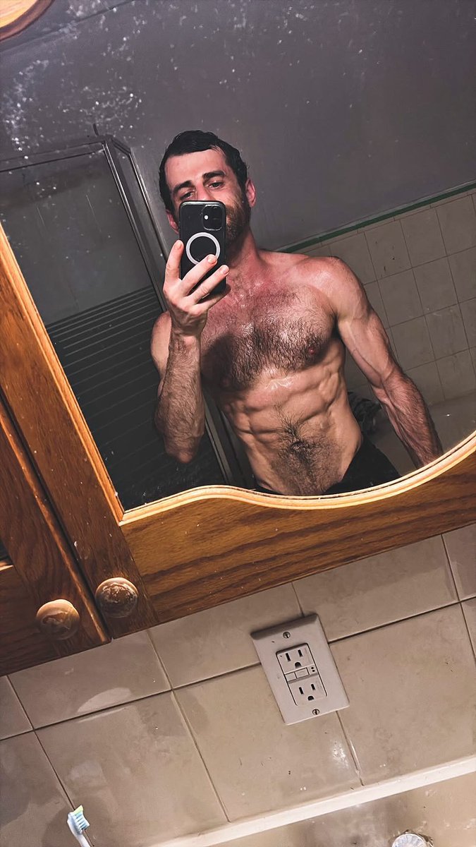 maxxatron's tweet photo. Same old post hot bath selfie 😜
#fitness #abs #gym #selfie
…. Please subscribe to the #onlyfans 😇 https://t.co/A56vPdlFzJ