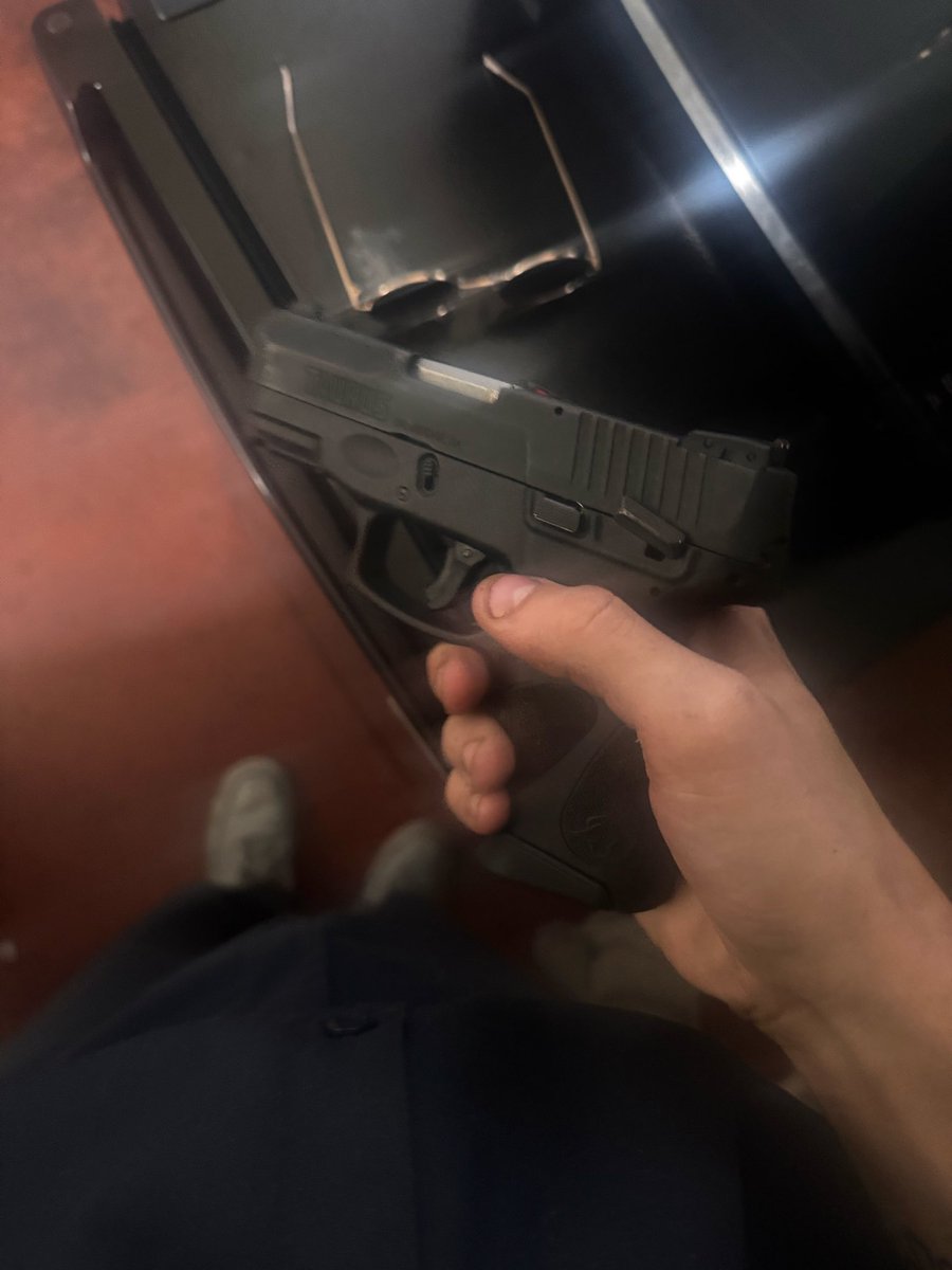 stolen64's tweet photo. 👅👅 https://t.co/aUyJKuNafb