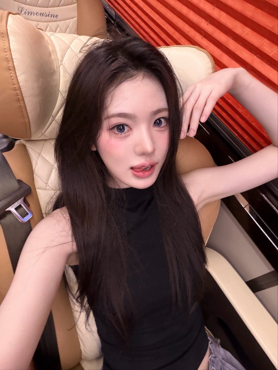 sukykiii's tweet photo. 260621 버블 #수이 🫧 https://t.co/AarH1UBeRX