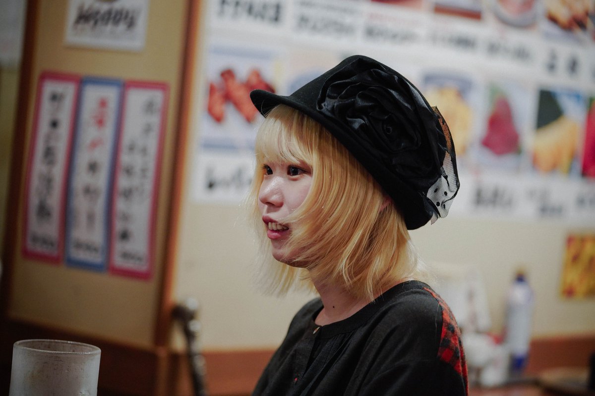 shinigami__bb's tweet photo. 『＃死神バーバー』登場人物 紹介💡
▷ カネダ（＃川上さわ）◁

💀死神・クロダ（#岡部大）とサクマ（#日穏） の
　  先輩にあたる上級死神
⌚上級死神たちの中でも一目置かれる存在

💈6/26(金)全国順次公開
🎫ブロマイド付きムビチケ好評発売中！
https://t.co/2zjMsQCQ4X https://t.co/7BYoL1SUkK