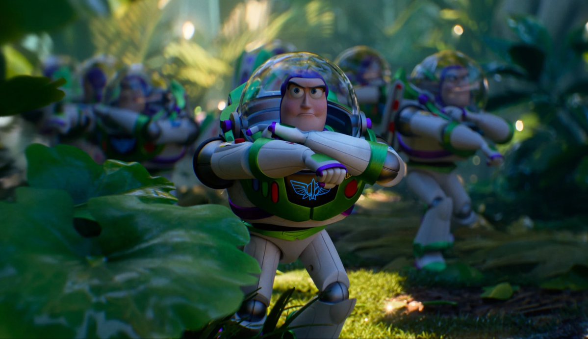 Ashnflash's tweet photo. I would LOVEEE a series of shorts on Disney Plus with the High Tech Buzz Lightyears. Discovering the world. Finding and helping kids that need a friend. 

And of course that stuff from their last scene too 👀 https://t.co/hOaBEVLxFt