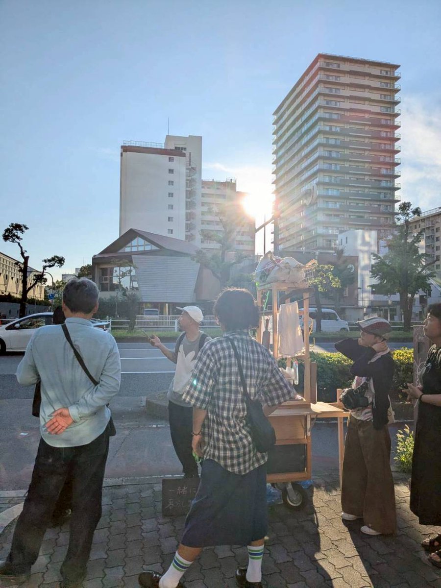 namaehashingo's tweet photo. 自分でも笑っちゃうぐらいSNSしてねぇなぁ。日常に踊らされて、楽しく踊ってます。暮らしをもがいて、屋台で開いてしてきました。
今村謙人と杉田真吾のひとりとひとりと
「YA ME TAI
YA Re: TAI」
一緒に暮らしてくれたみなさん、ありがとう。また暮らそうぜ https://t.co/vCvHEhQrf3