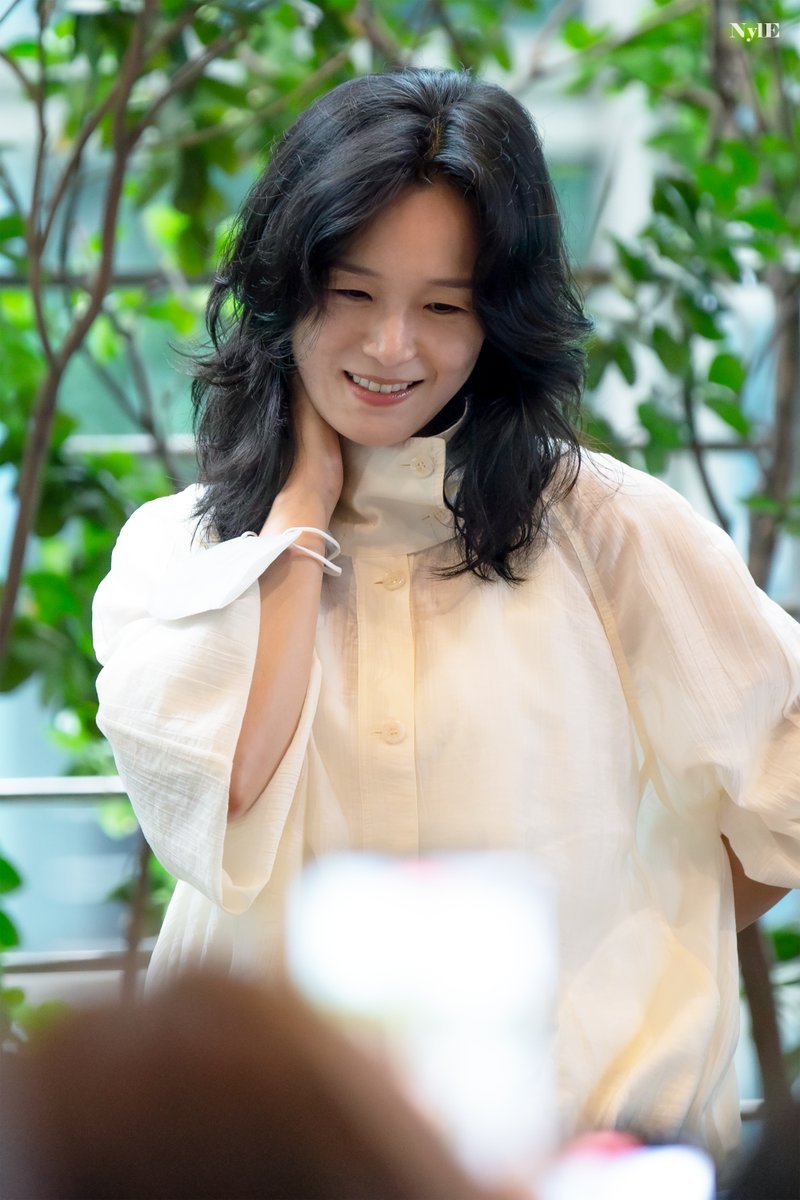 NylE_pic's tweet photo. 260620 낮 렘피카 퇴근길

#박혜나 https://t.co/DFLYt8n2QY