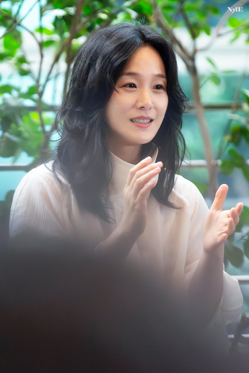NylE_pic's tweet photo. 260620 낮 렘피카 퇴근길

#박혜나 https://t.co/JL1lwsSV60