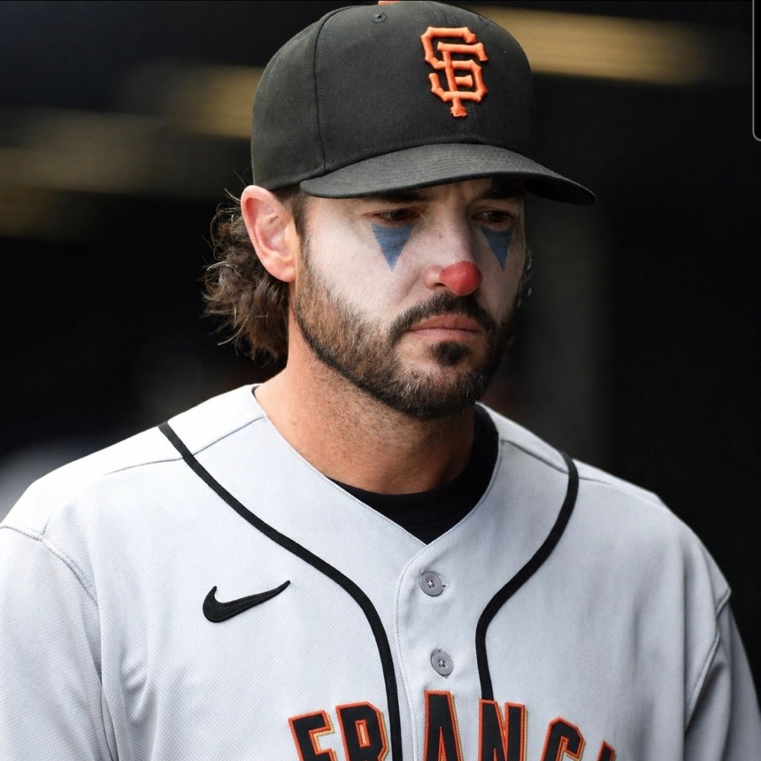 Drewdubb's tweet photo. @GarlicFryRy @SFGiants This clown makes it happen https://t.co/39eMYayarJ