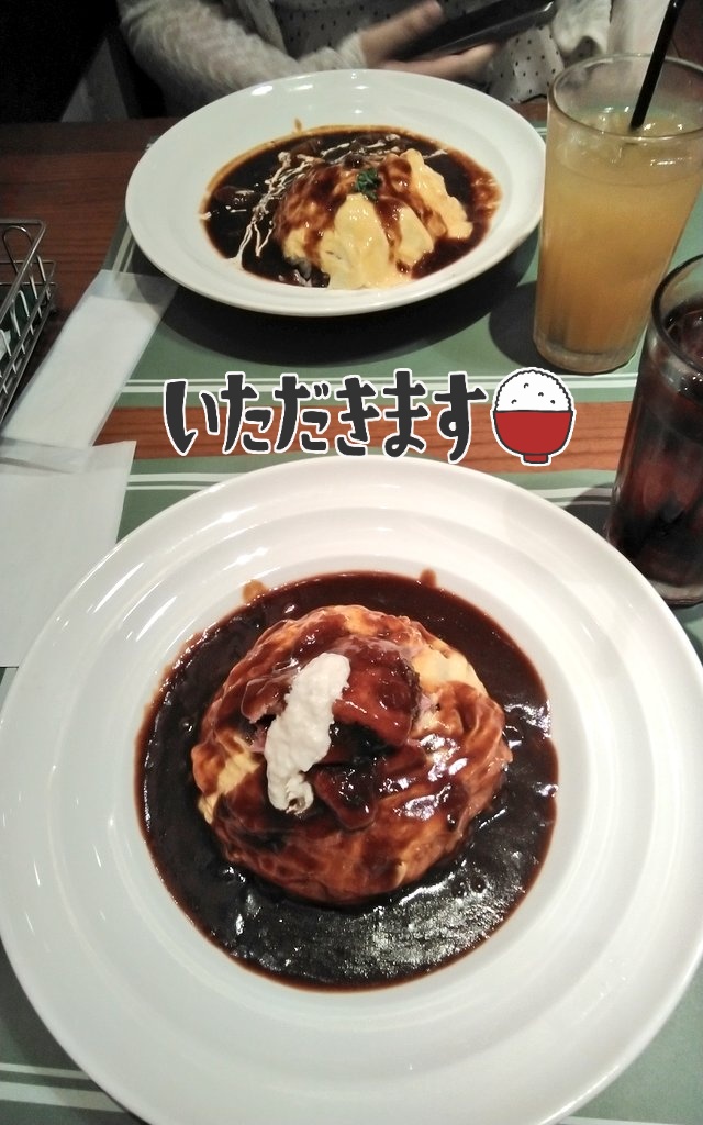 knightrier's tweet photo. 今回はオムライスを食べてきたよ🎶
美味しくてペロリと食べてしまったw
デザートも食べて満足ぼん🥰

雨だったけど…
楽しく時間を過ごせて
ずっと笑ってたぼんぼん💗🤗 https://t.co/fjDrxVCuFd