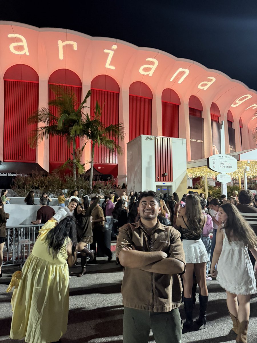 SMorctega's tweet photo. Miss Ariana you have done it again 🙂‍↕️ https://t.co/CWUbZlct60