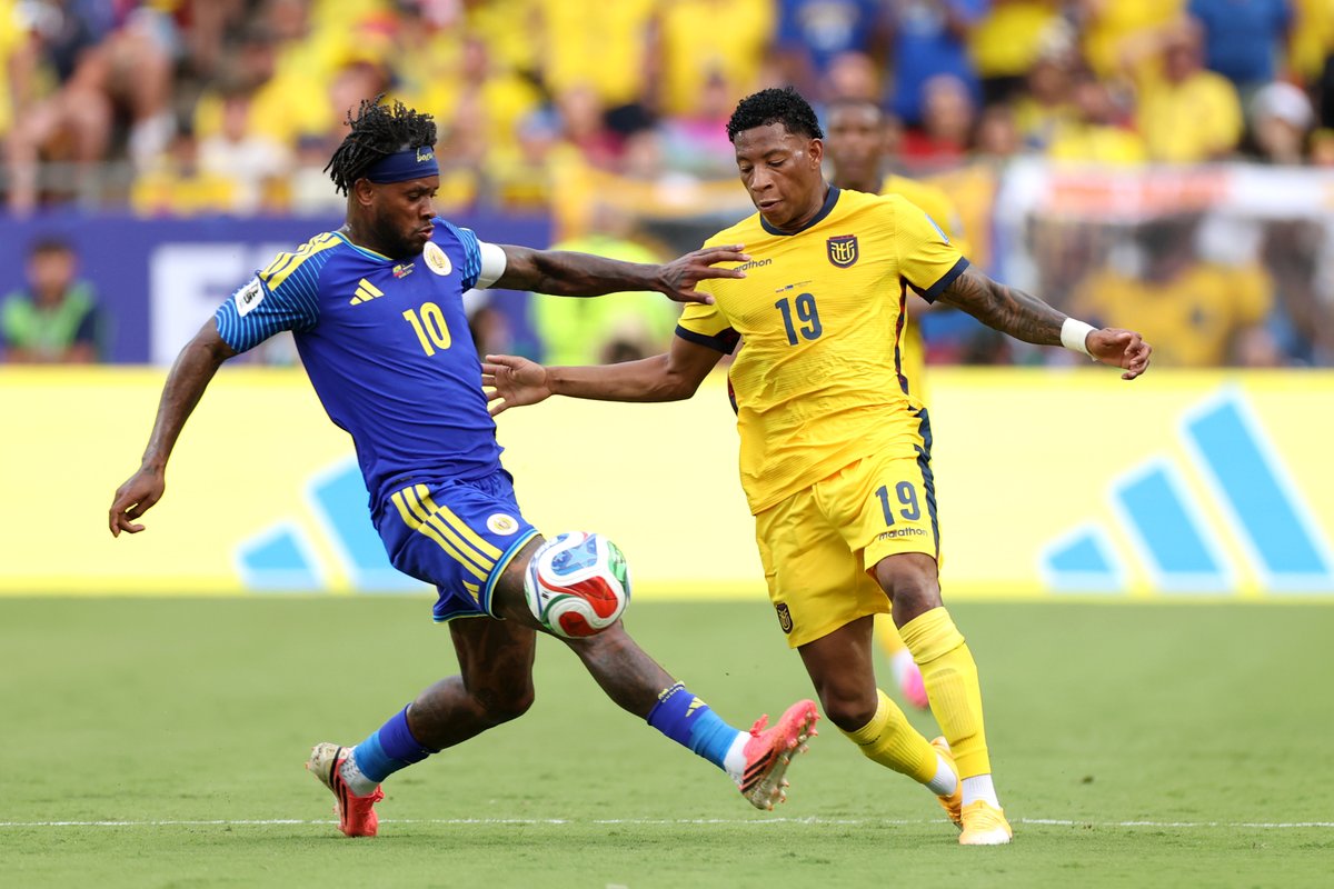 GoalJP_Official's tweet photo. 🇪🇨 歴史的な引き分け 🇨🇼

ワールドカップ初出場のキュラソーが、エクアドルの猛攻を防いでスコアレスドローで試合を終えた。

キュラソーが初めてのW杯で、初めての勝ち点1を得た。

エクアドル 0-0 キュラソー https://t.co/h6BjNmuAqh