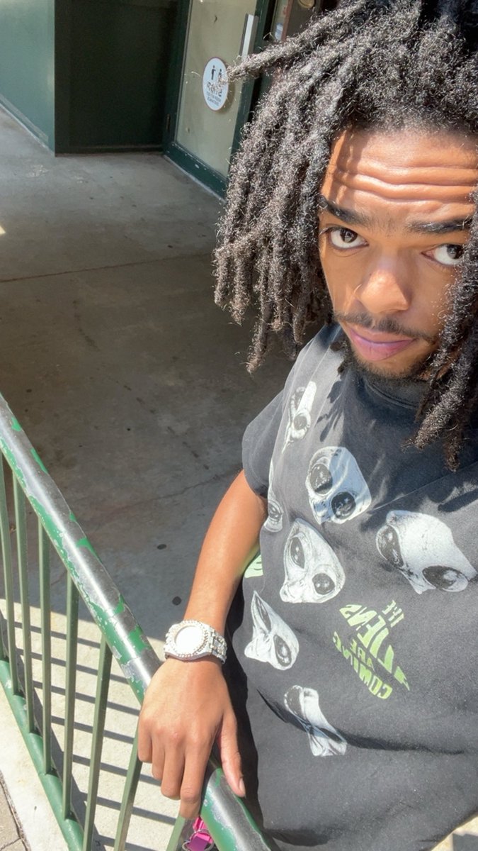 slutclasses's tweet photo. wasn’t with me shooting in the gym you was on the bleachers n*gga , ion rap i be preaching 🗣️🎙️#philly #chudai #fyp #viral #buyingcontent #seller #standover https://t.co/Rnrp3a93lP