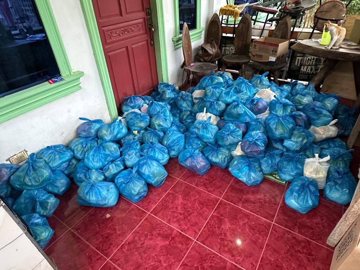 WolfyColet_'s tweet photo. 📢 Donation Drive Update

We're happy to share that we have officially purchased the relief goods for our donation drive. ❤️

Thank you to everyone who donated and supported this cause. Your generosity has helped turn donations into real assistance for those in need.

Stay tuned for more updates as we prepare and distribute these relief goods to the beneficiaries.

⚠️ Please be aware of anyone who may repost or claim these photos as their own. These are the original photos and official updates from our donation drive.

Thank you again for your continued support and trust. 🙏

#LagiParaSaGensan #BloomsForGensan
