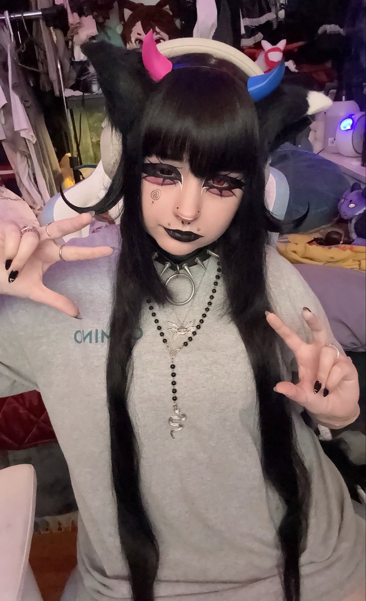 kyutec's tweet photo. surprise we r playing RLCraft

/ᐠ ◜𖥦 ◝ マ

https://t.co/Q4QZsCLf9M https://t.co/X0U12KL4QU