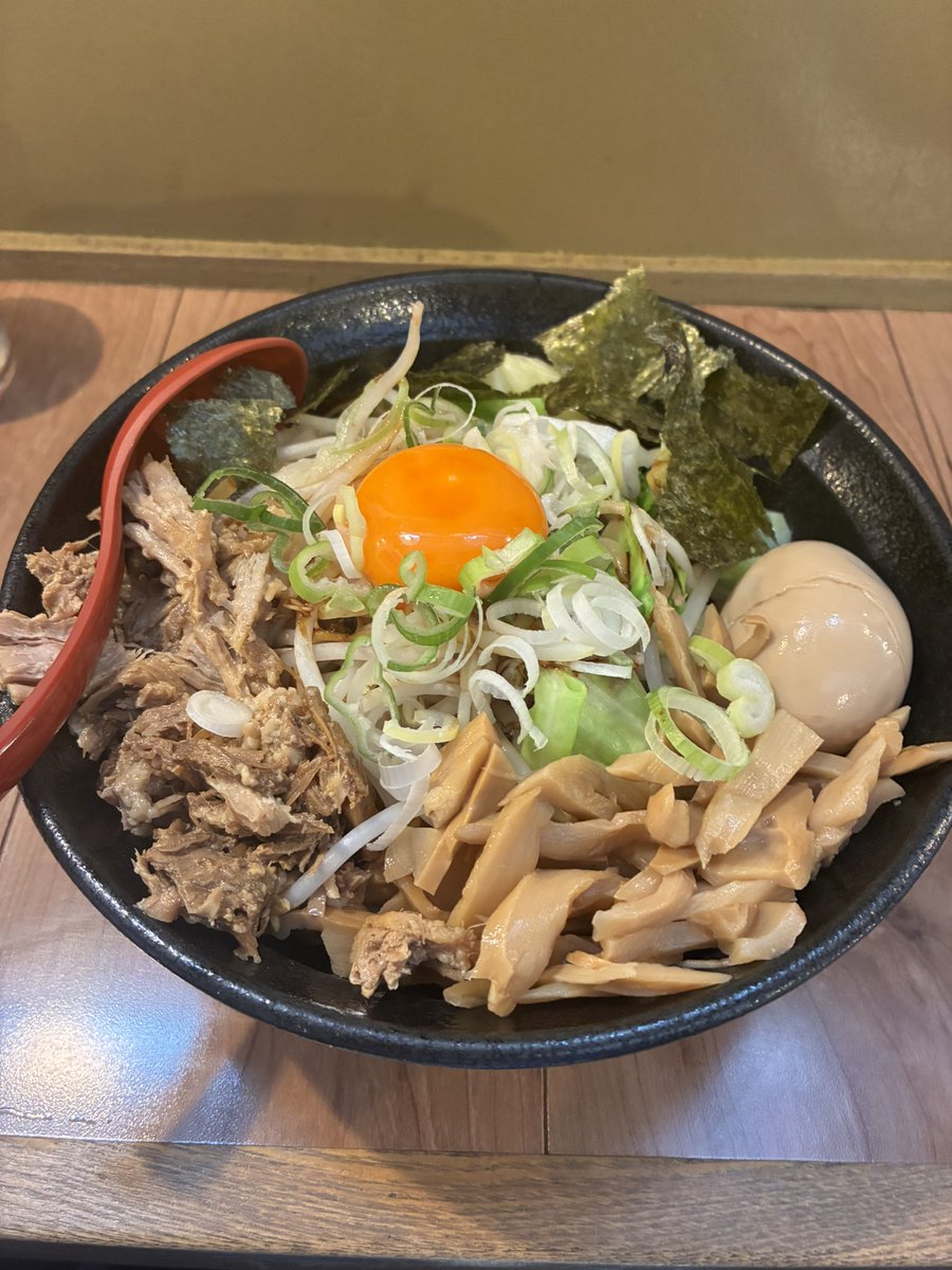 毛 tweet media