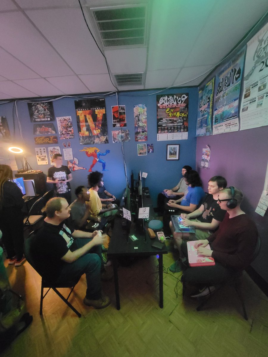 SaucyFGC's tweet photo. We're  live with our T8 DOJO and packed house @arcadeufo 

https://t.co/uNR2lqyfDD 🖥 https://t.co/kmvPyAa4IF
