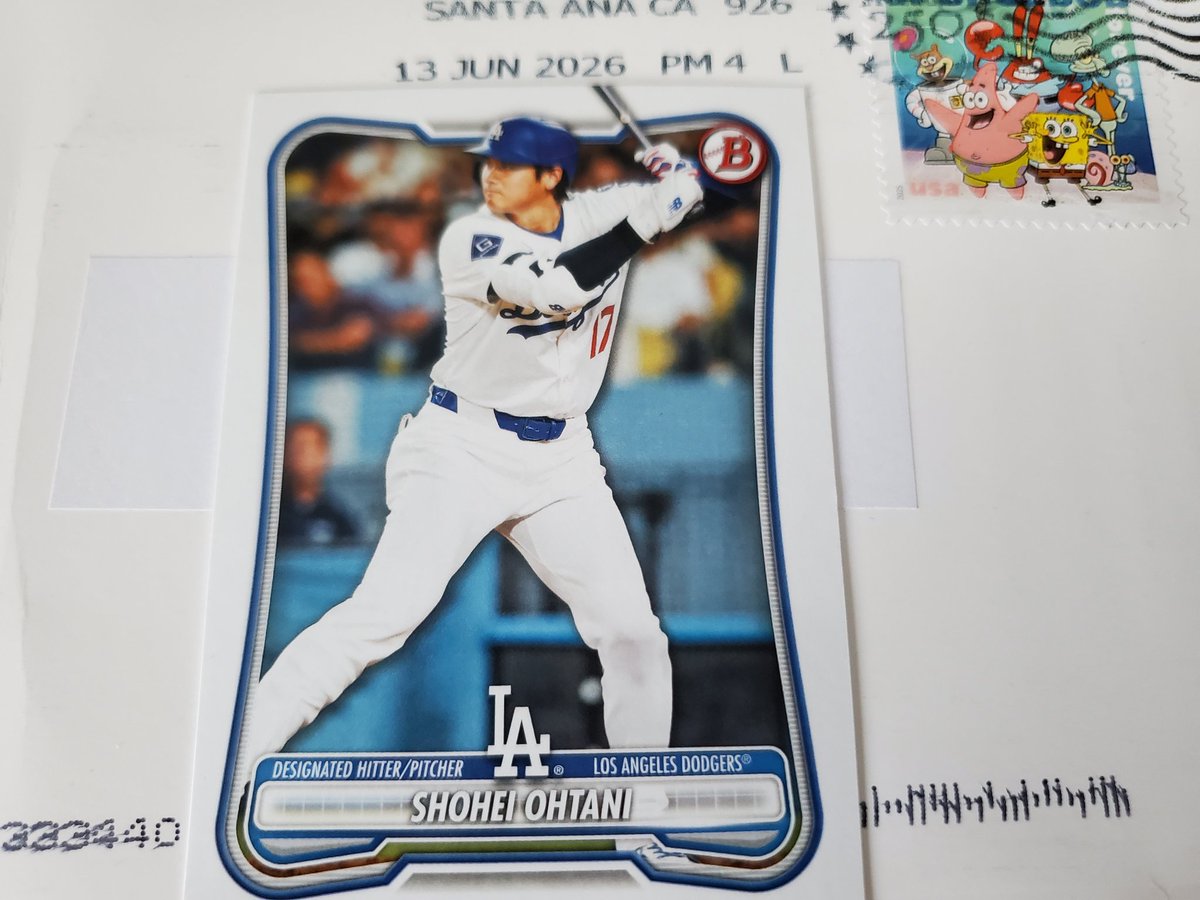 iRJq's tweet photo. #mailday Thanks to @du47222292 for this nice Ohtani card!
#baseballcards #thehobby https://t.co/7zIyL3bpHg