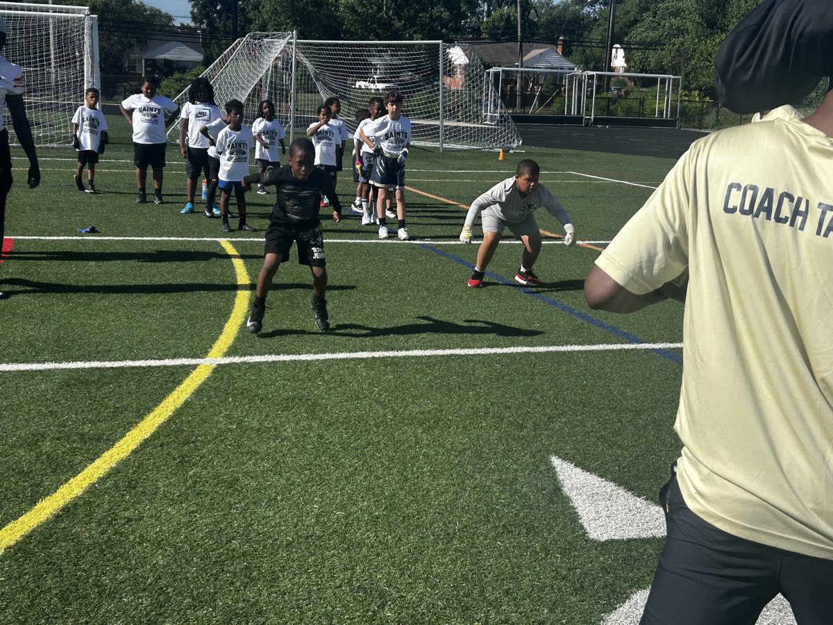 Wheaton_Knights's tweet photo. What an amazing time watching and supporting the coaches and players from the Silver Spring Saints! They held annual combine at Wheaton Stadium!  Go Saints/Go Knights! @WheatonAD https://t.co/UyjWpKXbSH