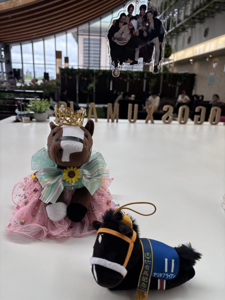 ranren_game's tweet photo. ジョッキーとナリタブライアンと一緒にUMAJO SPOTに行きました〜
 #UMAJO https://t.co/c3gvVpc3r6