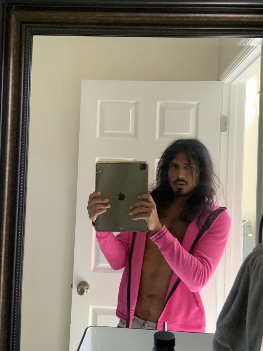 chris420solis's tweet photo. Self portrait https://t.co/v0Uo1vKoSV