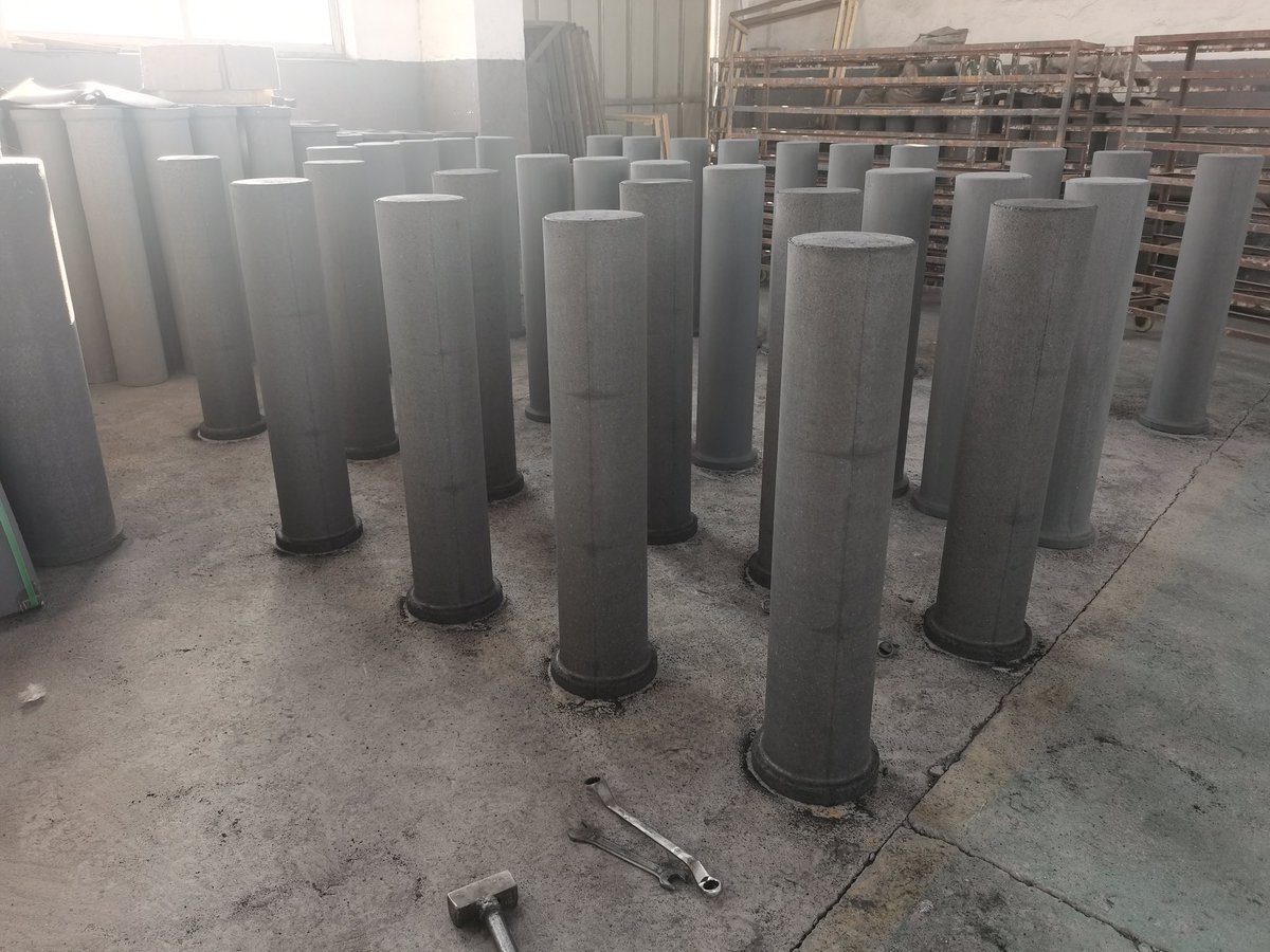 DCgaowen's tweet photo. 碳化硅保护管，用于炼钢，铝、铜、锌、铅、黄铜等熔融金属熔炉，热处理，玻璃与建陶窑炉，石油化工与煤化工，环保固废焚烧等
#碳化硅 #碳化硅陶瓷 #碳化硅制品 #源头厂家 #sic https://t.co/MKbNMFLbFb