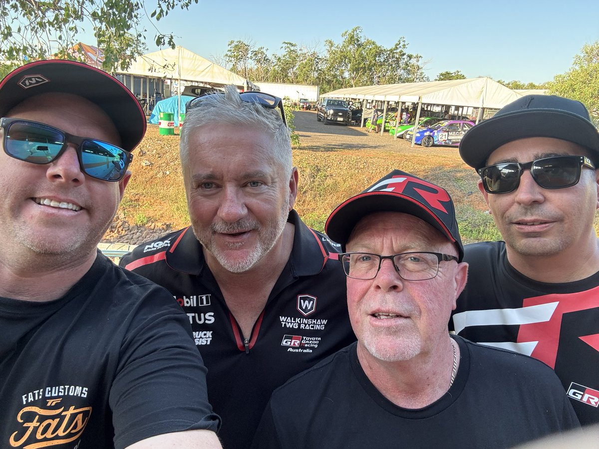 DavidFendt86's tweet photo. Got a few selfies yesterday. On the look for @RyanWalkinshaw today. Got 2 @WalkinshawTWG garage tours, I’ll be trying my hardest https://t.co/QY7gQzZK4G