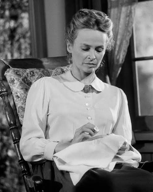 TheDarkPages's tweet photo. I couldn't let the day pass without celebrating Bonnie Bartlett, who turns 97 today! Her credits include Little House on the Prairie, Boy Meets World, and St. Elsewhere, for which she won two Emmy Awards. She's been married to actor William Daniels (vote yes!) for 74 years. ❤️ https://t.co/HtJtZmyDHf