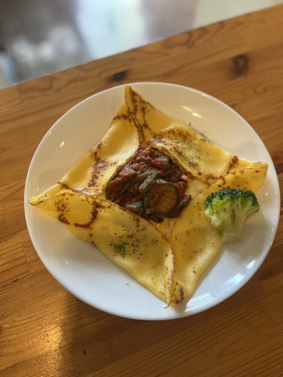 cafe_maplemaple's tweet photo. こんにちは😊
今日も元気に営業中です♪

本日のランチセット選べるミニおかず、ミニデザートはこんな感じ😊

◎お知らせ
来週の28日(日)29(月)は臨時にお休みしますのでよろしくお願いします
30(火)7/1(水)は定休日です
2日(木)より通常営業です
何卒宜しくお願いします🙇 https://t.co/xY0MK2CFvh