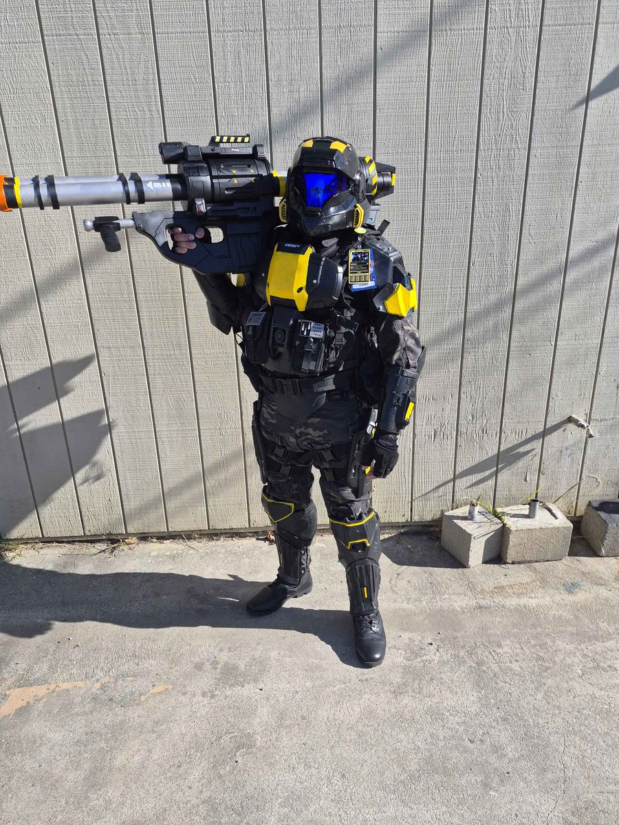 GMFRK's tweet photo. Helljumper, ready for drop to Anime Expo #halo #odst #helldivers https://t.co/ebrLt0tjaH