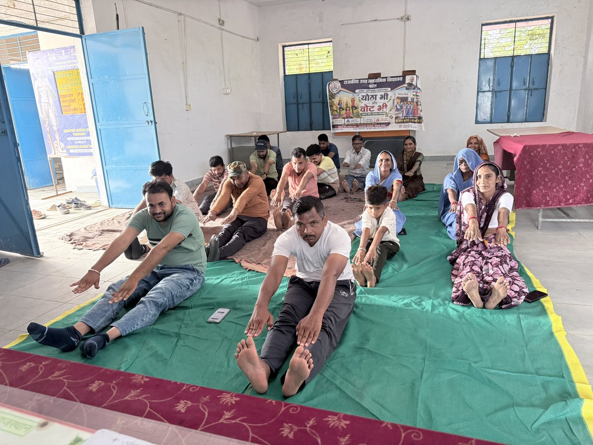 nathurawat09's tweet photo. 🧘‍♂️ योग शरीर को स्थिरता देता है, लेकिन CHO साथियों का भविष्य आज भी अस्थिर है।

राजस्थान के हजारों सामुदायिक स्वास्थ्य अधिकारी वर्षों से ग्रामीण स्वास्थ्य सेवाओं की रीढ़ बने हुए हैं।
इस #InternationalYogaDay पर हमारी मांग है—

✅ CHO का नियमितीकरण

#PermanentCHOs https://t.co/68ZYDJYQbV
