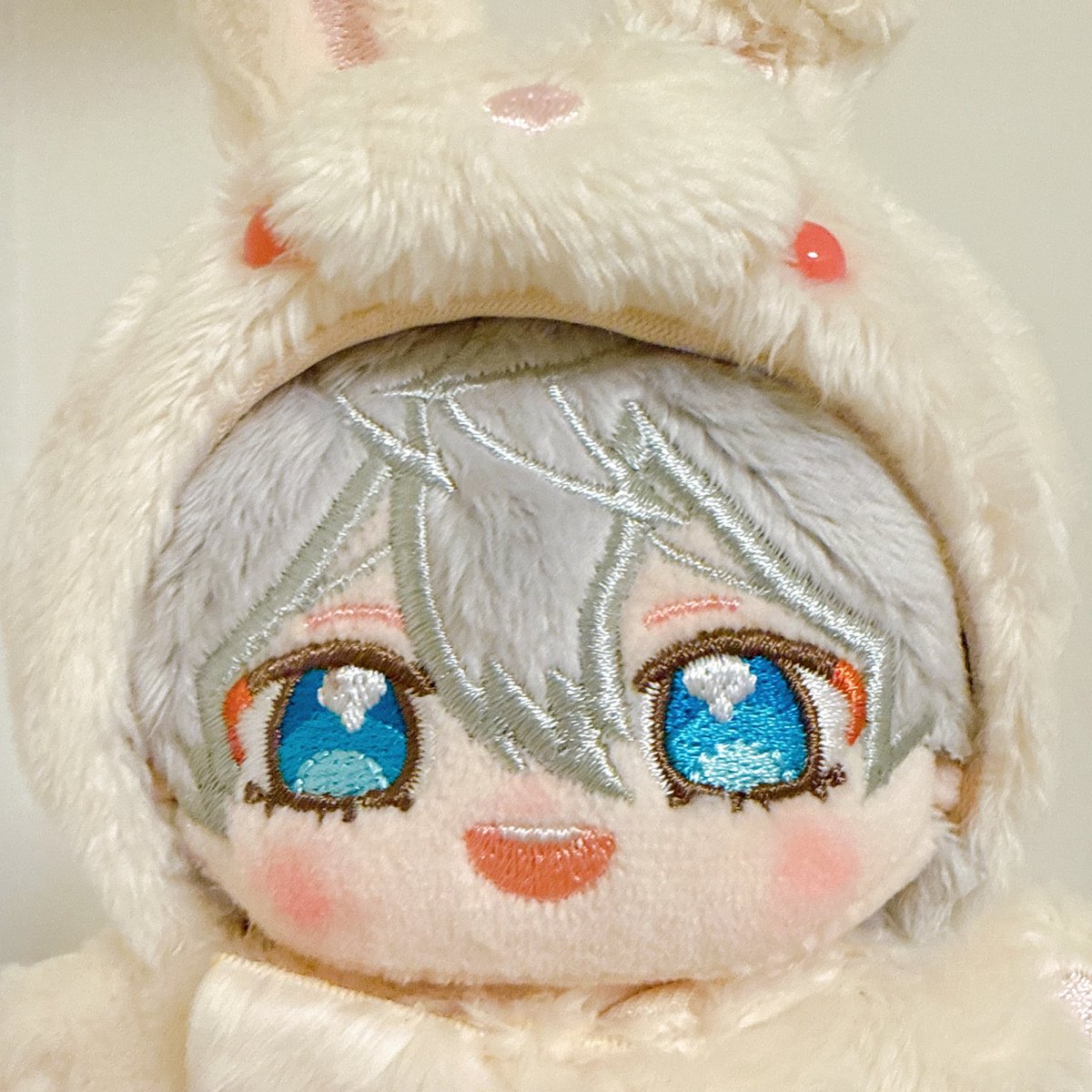 sixslxd's tweet photo. どの角度から見てもかわいいうさ泉くん世界に見せびらかしちゃお♡◟⁽ˆᵕˆ ⁾⸜ この顔にしましょうって言った人に国民栄誉賞🫵🏻😸✨ https://t.co/Ybz2FEX6fy