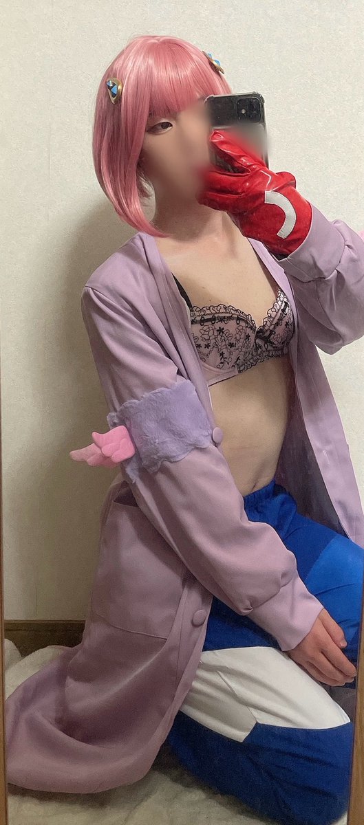 MuiChiro_6160's tweet photo. シャツが頭通らんくてこれ https://t.co/AmRw3rqfes