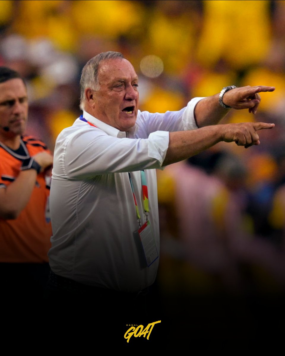 CanalGOATBR's tweet photo. 🇨🇼 O empate sem gols com o Equador entra para a história de Curaçao. O primeiro ponto do país em Copas do Mundo nasce de uma atuação defensiva heroica, das 15 defesas de Eloy Room e também das decisões de um homem que, aos 78 anos, já se tornou o técnico mais velho da história dos Mundiais: Dick Advocaat.

Há poucos meses, porém, ele acreditava que não estaria vivendo este momento. Em fevereiro, o treinador neerlandês deixou o cargo para permanecer ao lado da filha, que enfrentava problemas de saúde. Depois de conduzir Curaçao até a primeira Copa do Mundo de sua trajetória, parecia que sua participação naquela aventura havia chegado ao fim.

Mas o futebol reservou outro capítulo. Com a melhora do quadro da filha, cresceu nos bastidores o movimento para seu retorno. Jogadores, dirigentes e pessoas ligadas ao projeto entendiam que aquela classificação carregava sua marca. Pouco depois, Advocaat voltou ao banco de reservas para concluir uma obra que ele mesmo ajudou a construir.

Hoje, o resultado histórico diante do Equador tem muitos protagonistas. Room foi a muralha em campo. Os atletas resistiram durante 90 minutos. Mas na área técnica estava um treinador que abriu mão da Copa para cuidar da família e que, meses depois, retornou para viver o maior momento da história do futebol de Curaçao.

#CanalGOAT #GOATnaCopa #CopaDoMundo #WorldCup #Curaçao