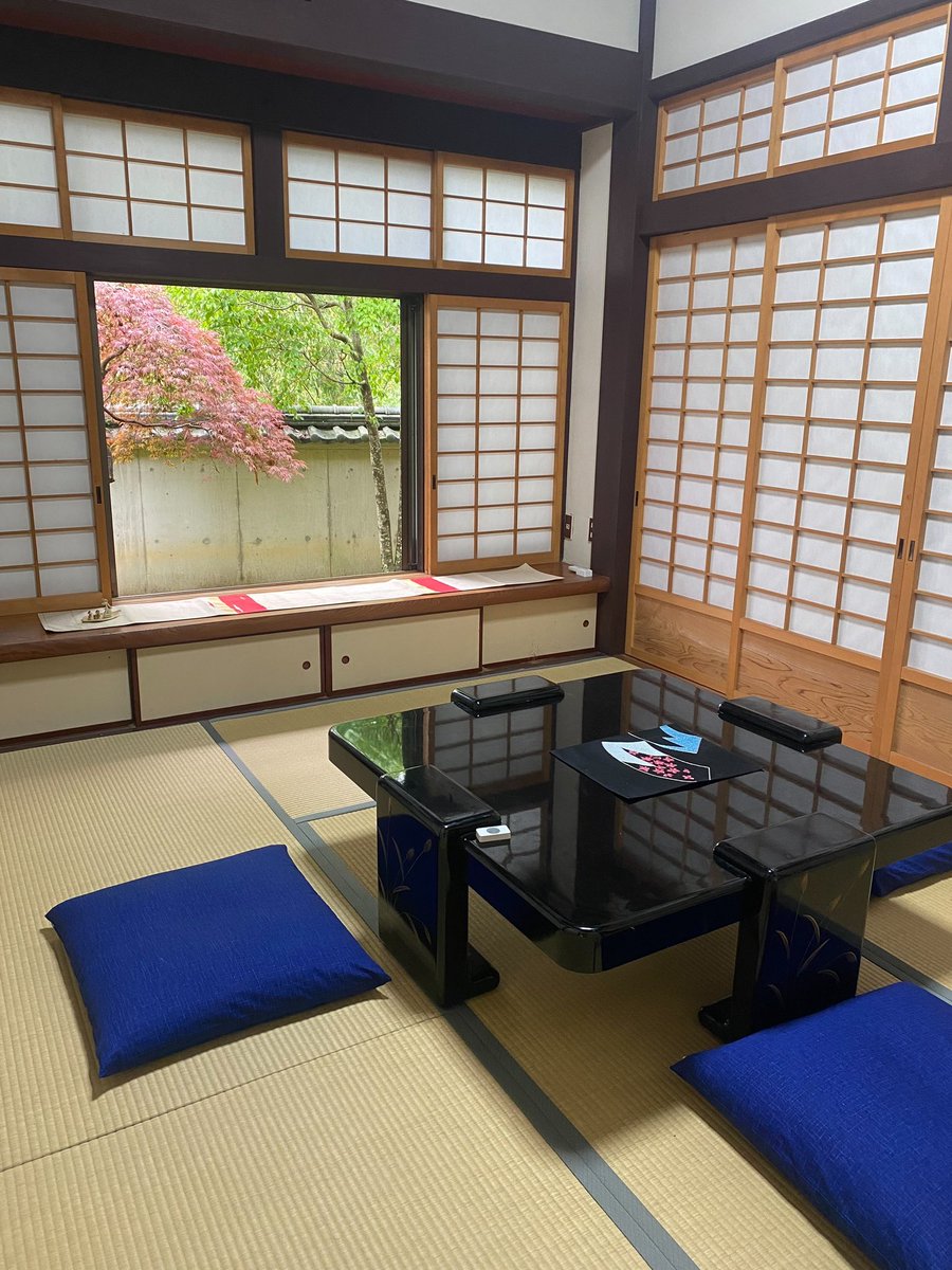 Katarai_nara's tweet photo. 昨日、いよいよオープンいたしました！

美しい庭園を眺めながら、淹れたてのコーヒーや和ラテ、スイーツを味わえる落ち着いた空間です。日常の喧騒を離れ、「語らい」のひとときを過ごしにいらっしゃいませんか？

皆さまのご来店をお待ちしております。

#明日香村カフェ　#奈良カフェ https://t.co/gSArkPetak