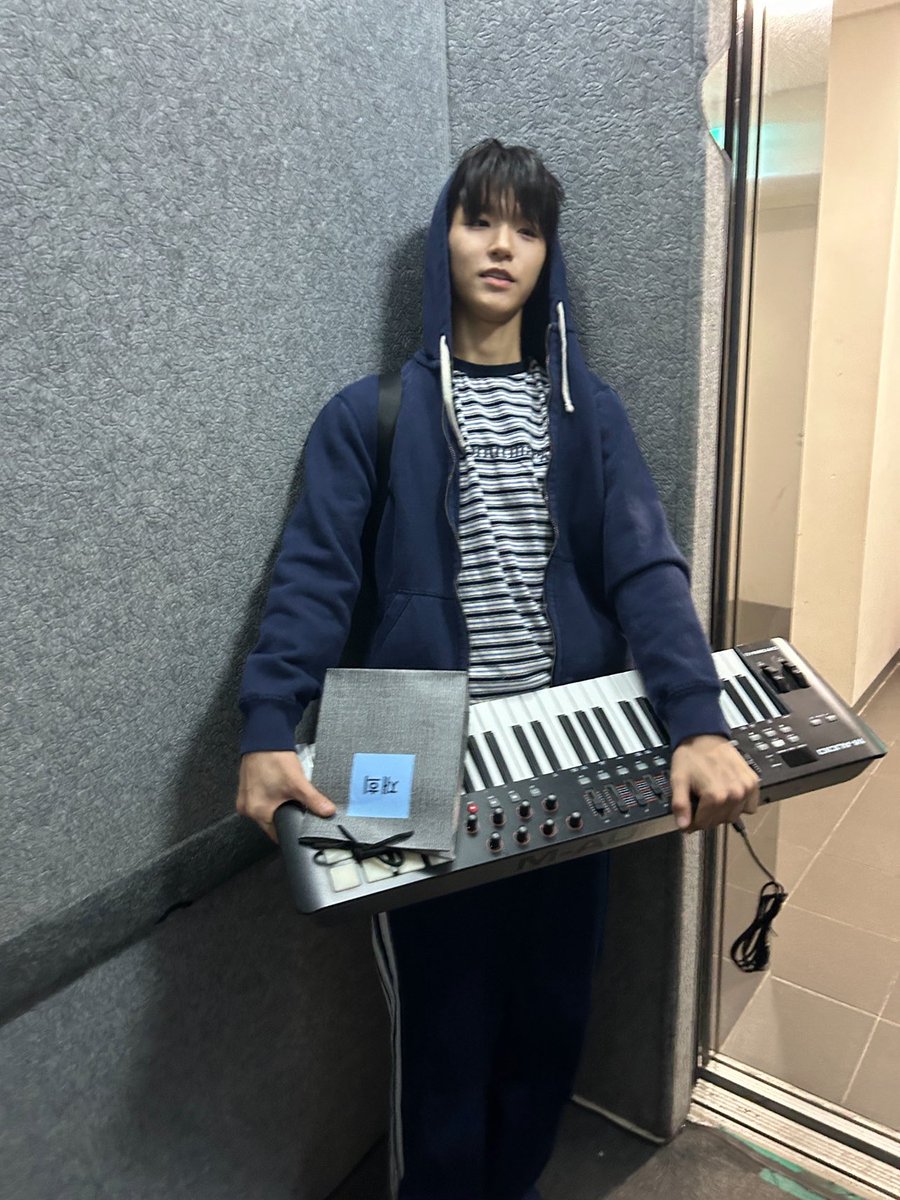 Da1yeOngrait's tweet photo. 샄후가 찍어준 이 모든 ㄱㄷㅇ이 다양해서 좋음... 그냥... 감동이야 https://t.co/DRS1zHzRsf