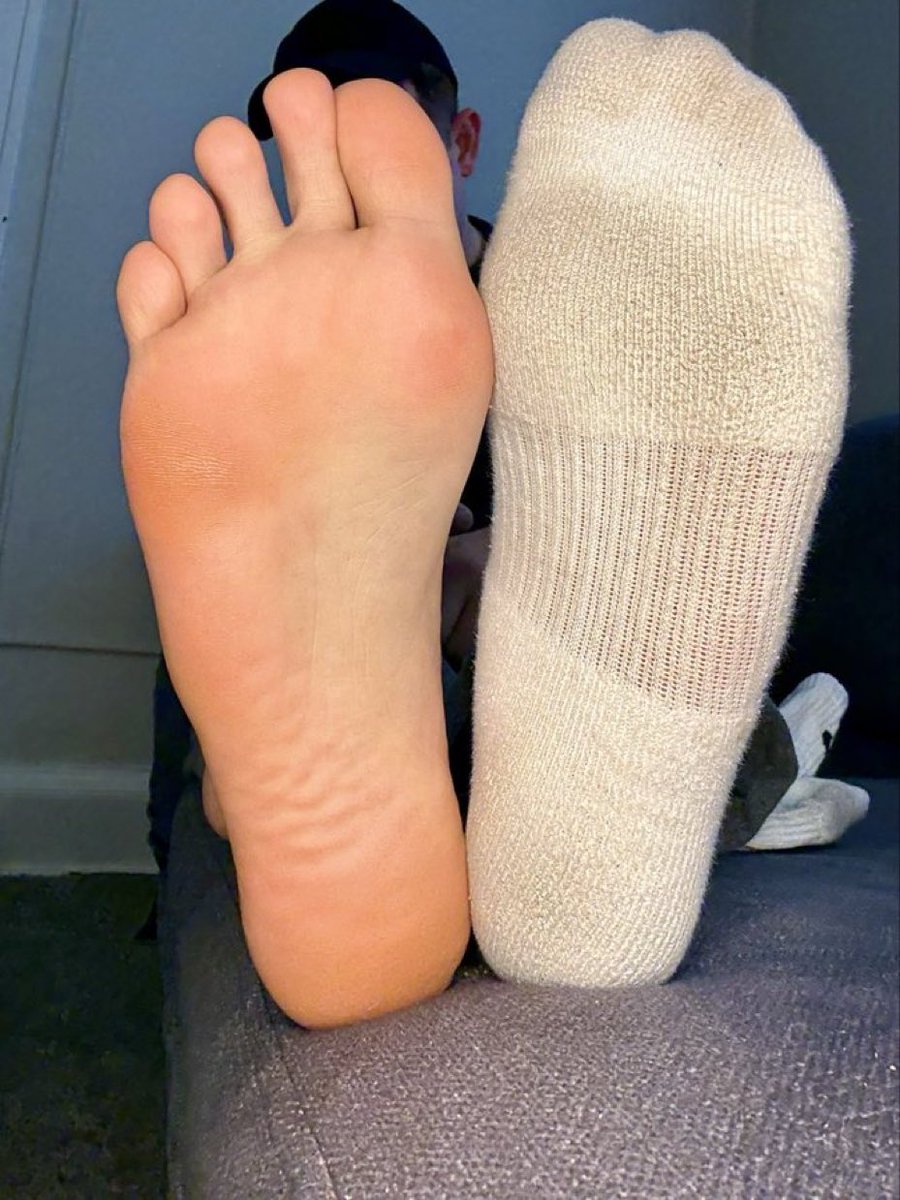 MasterSlaterx01's tweet photo. The privilege of serving is never guaranteed it's earned.
Those who understand the difference will always stand out.
#Findom #FinancialDomination #FindomMaster https://t.co/ZSp2JKxkSq