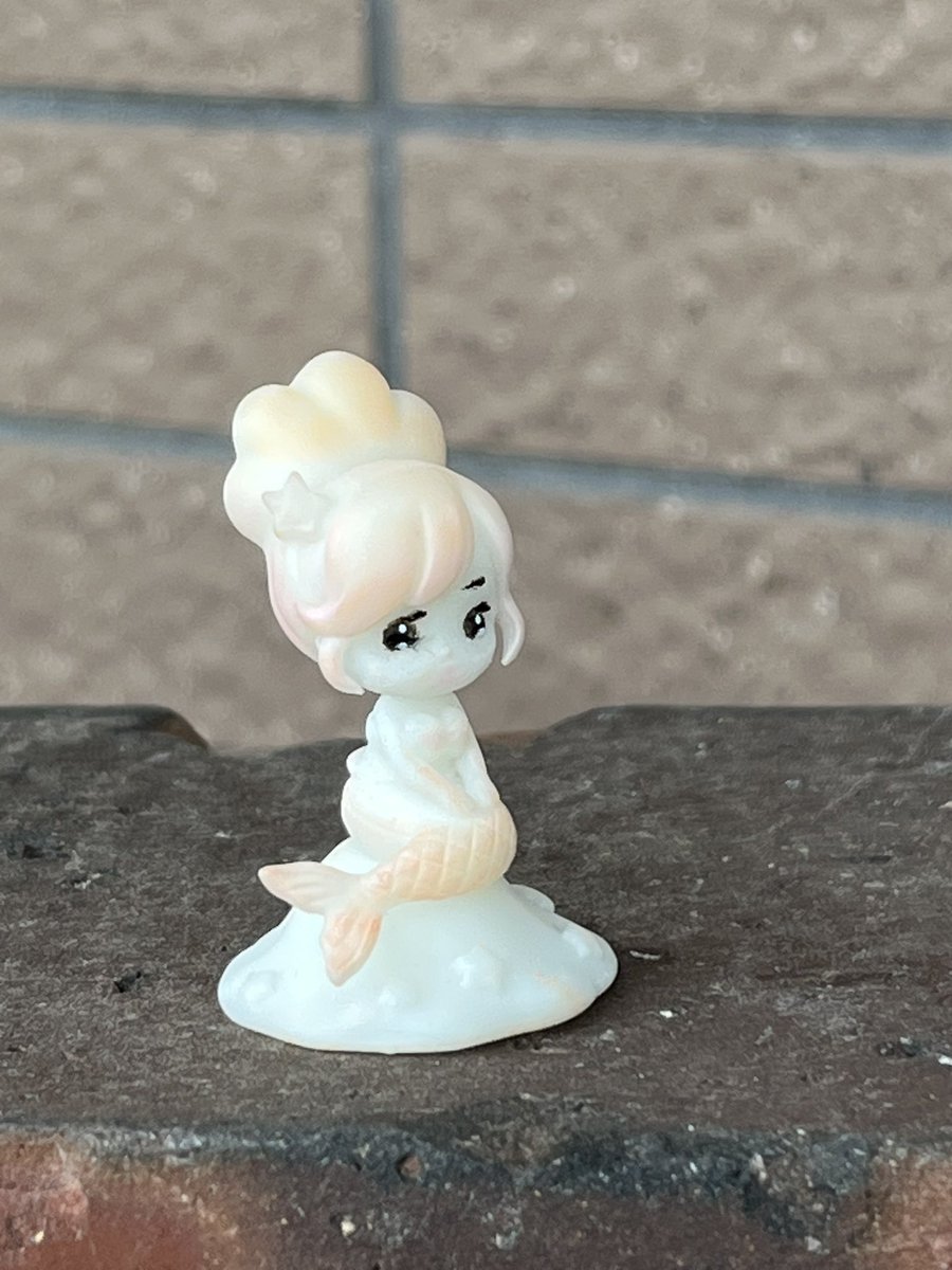 seahopper's tweet photo. 昨夜アニメイベント
横須賀のgallery MIOさん
オーナーの漫画家青木光恵さんのイラストがめっちゃかわいいので
了解もらって写真撮ってモデリング
軽くパステルで色付け
今日もイベントありますよ
めちゃくちゃ楽しいイベントでした。 https://t.co/PFghU0TwRI