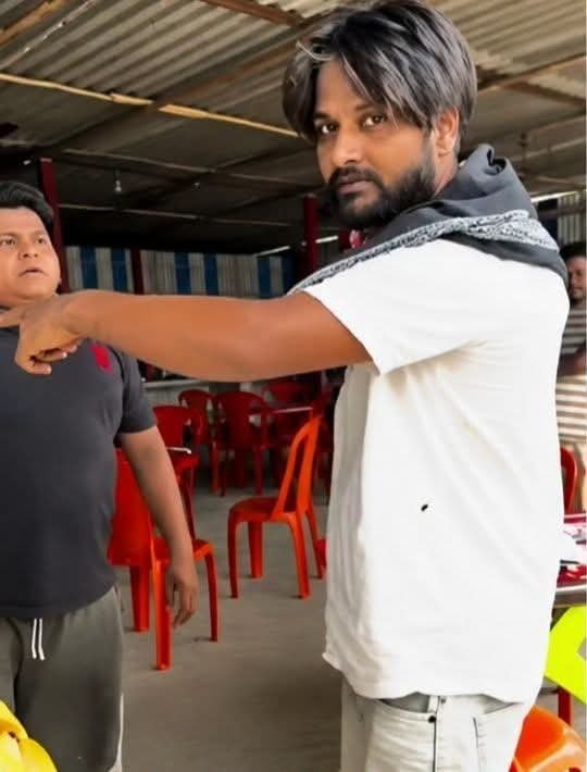 TheRFTeam's tweet photo. Hello Purnea Police,
We would like to remind you that Abhijeet Kumar Yadav has still not been arrested in connection with the incident in which a Muslim hotel owner and his son were allegedly assaulted after false rumors were spread accusing them of selling or possessing beef.

The case has already attracted significant public attention, and arrests have been made in relation to other accused individuals. However, questions remain regarding the status of action against all those allegedly involved in the assault and the spread of misinformation.

A fair and impartial investigation, along with appropriate action against all responsible persons, is essential to ensure justice and maintain public confidence in the rule of law.

@PurneaSp @bihar_police